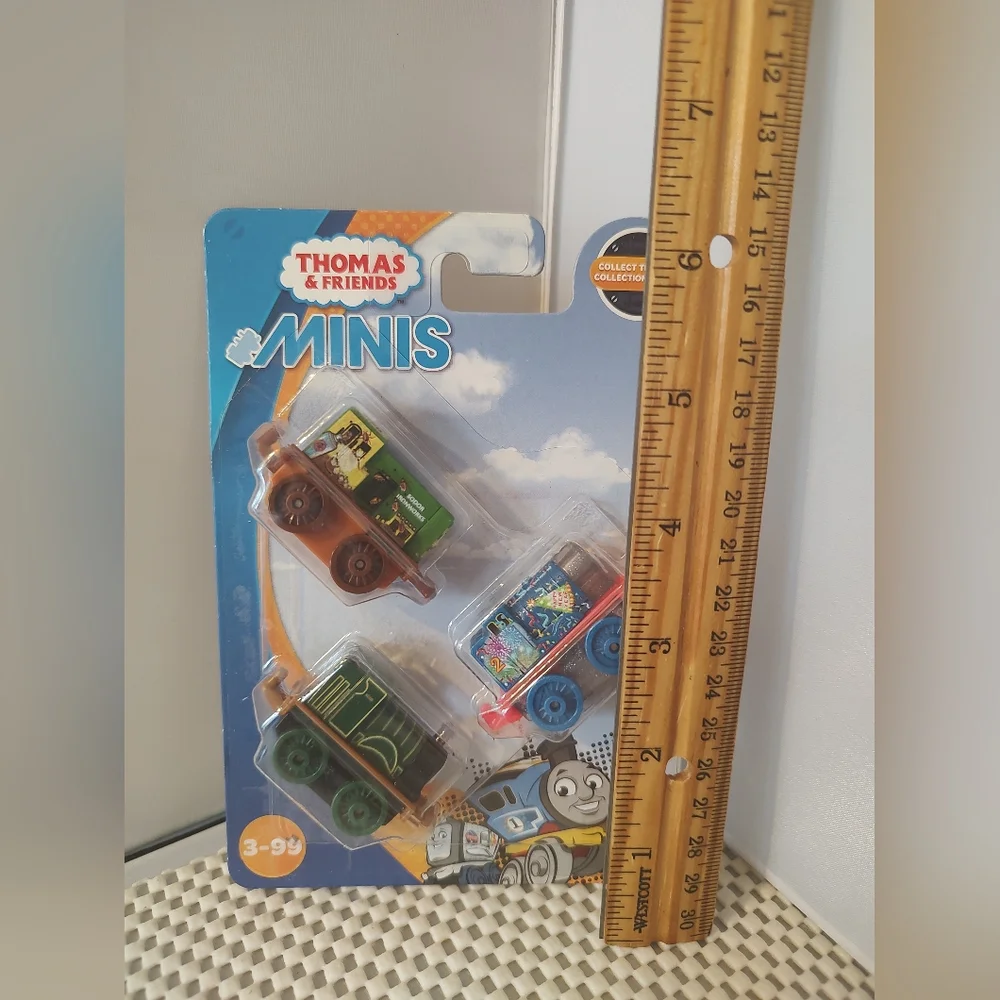 Thomas and Friends Minis: Emily, Cockroach Bert, New Year's Edward NWT Trains